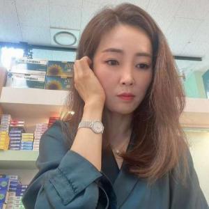 Sofie Jin, 35, woman