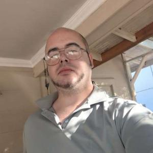 Lou|||, 34, man