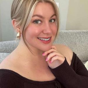 Gray karleey |||, 30, woman