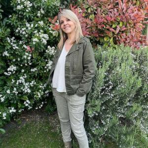 Gayle|||, 50, woman